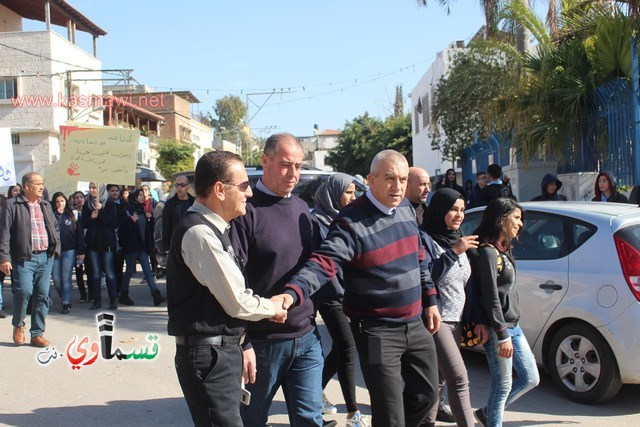 فيديو: رئيس البلدية في المسيرة التضامنية مع الاستاذ طارق ورسالة الى الشرطة  تحصيلكم وانجازاتكم في السنوات الاخيرة صفر   